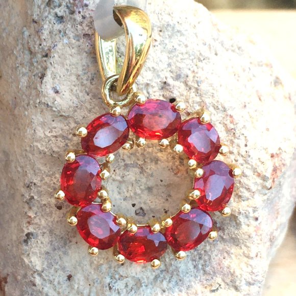 Genuine Ruby Circle Pendant 9K Yellow Gold ~2cts Real Gemstones - Picture 13 of 16